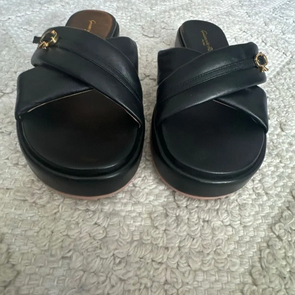 Gianvito Rossi leather cross-strap sandals black size 6.5 new
